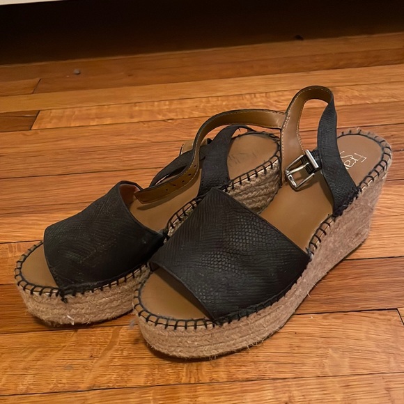 Franco Sarto Size 7.5 Black Strap Wedges - Picture 1 of 4